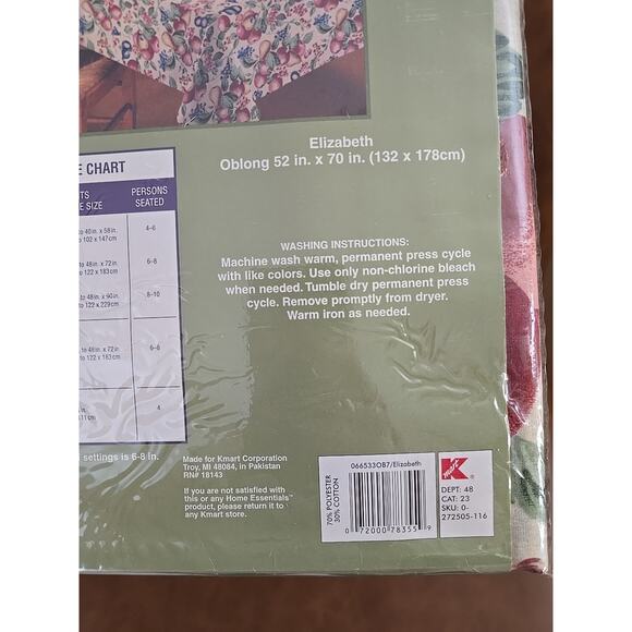 NEW Vintage Home Essentials Elizabeth Floral Oblong Fabric Tablecloth 52"x70" - Picture 3 of 3
